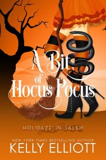 A Bit of Hocus Pocus: Holidaze in Salem, #1 A Bit of Hocus Pocus: Holidaze in Salem, #1